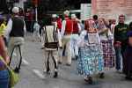 Atmosfera festiwalu folklorystycznego na ulicach Gjirokastёr