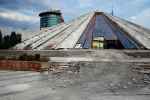 Piramida - dawne muzeum Envera Hodży, Tirana (Albania)
