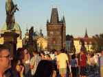 Praga - zatłoczony most Karola - Kopia (Czechy)