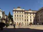 Praga - dziedziniec zamkowy (Czechy)
